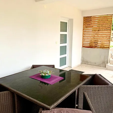 Apartmán Lucie1 *
